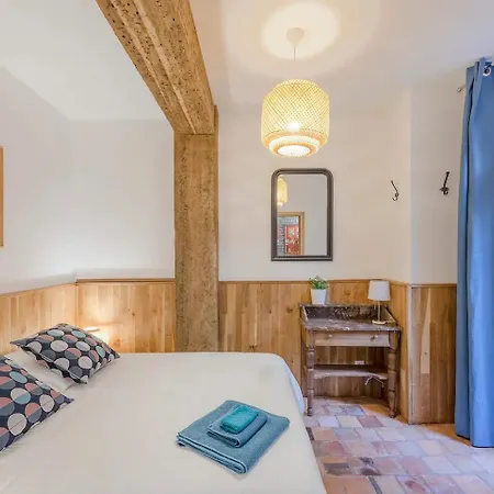 Tranquil Retreat On Boulev